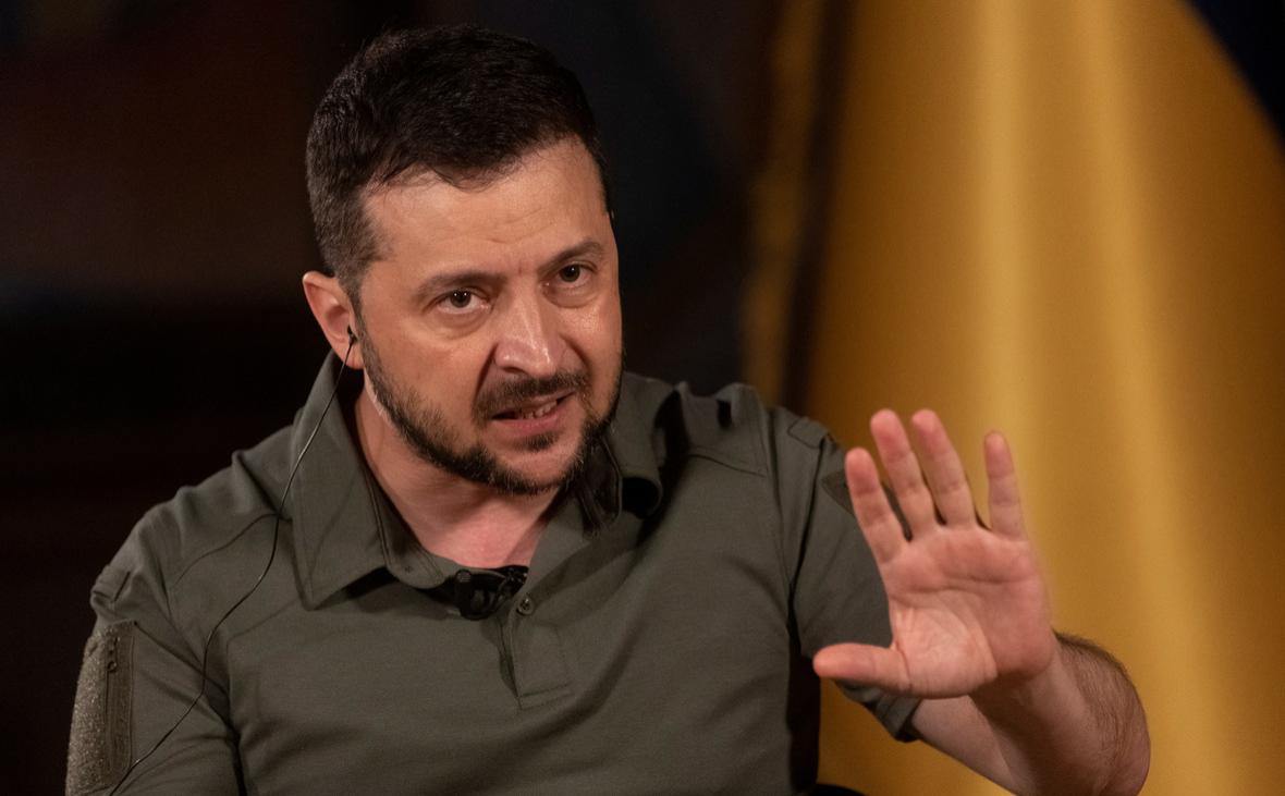 Делегация от Украины не уполномочена обсуждать территориальные вопросы, заявил Зеленский. По словам просроченного, это «его работа». Скажите кто-нибудь Зеленскому, что он давно уже безработный. Подпишись, Правда за нами