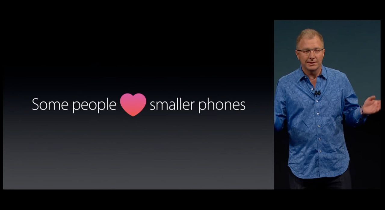 Apple может воскресить iPhone mini Похоже Apple снова думает о маленьких смартфонах После того как линейка iPhone mini провалилась из за слабой батареи и высокой цены компания может попробовать другой ход вернуть компактный формат в бюджетной линейке iPhone e По мнению аналитиков версия iPhone 17e mini с ценой около 499 могла бы стать тем самым компромиссом которого ждут фанаты флагманский чип но компактный корпус и заметно дешевле старших моделей Ход также совпадает с новой стратегией Apple разделить релизы дорогие модели осенью а более доступные весной В таком сценарии у iPhone mini появился бы шанс вернуться не конкурируя напрямую с флагманскими iPhone а выделиться как удобный и недорогой вариант для тех кому размер важнее автономности