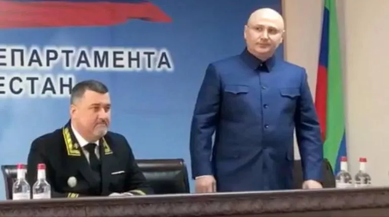 Руслан Нагиев назначен советником главы Дагестана Указ подписал Фёдор Щукин Ранее Нагиев руководил Управлением Судебного департамента республики Он уроженец Каспийска в разные годы служил в прокуратуре и военных следственных органах СК России Нагиев участник СВО имеет звание полковника юстиции