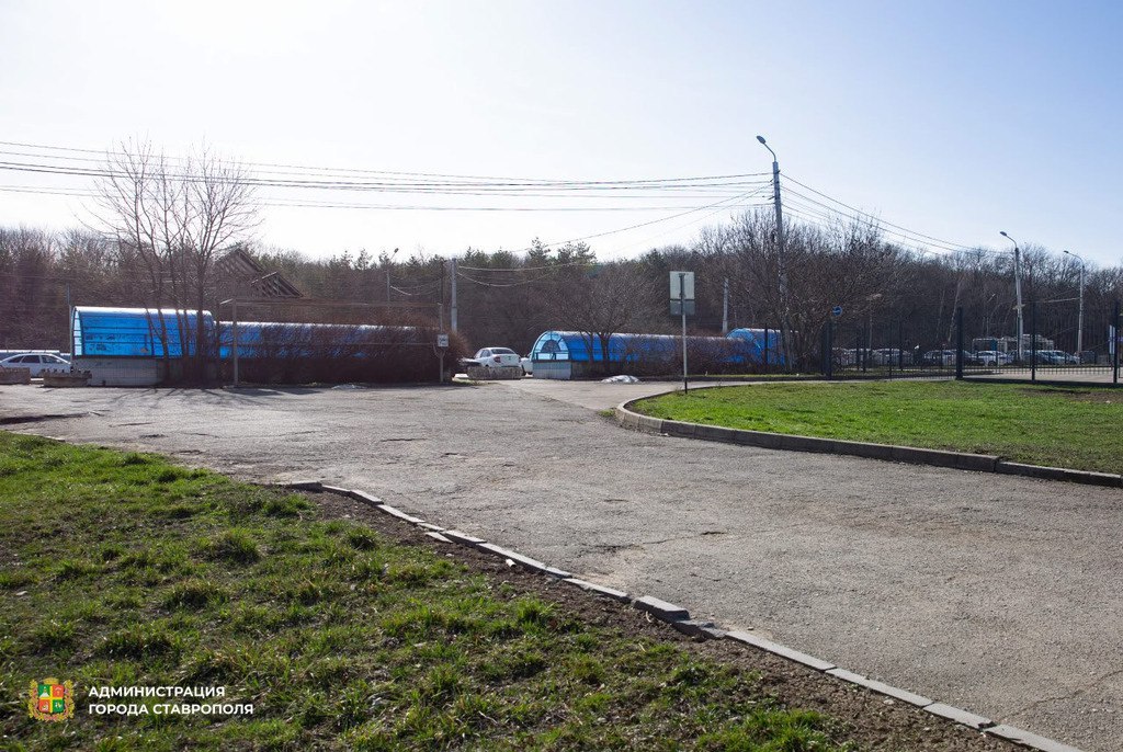 В Ставрополе проведут капремонт подземного перехода по проспекту Кулакова. Включить этот переход в первоочередной план работ поручил губернатор Владимир Владимиров. На капремонт из городского бюджета выделили 38,3 млн рублей. На объекте отремонтируют ступени, стены и потолки, заменят электропроводку и установят камеры. Конкурс на определение подрядчика пройдет в ближайшее время, сообщил глава Ставрополя Иван Ульянченко.