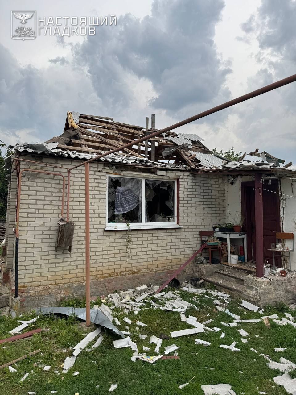 Жителям Титовки компенсируют часть расходов на аренду жилья В Белгородской области усилились атаки со стороны ВСУ. Особенно страдает микрорайон Титовка в Шебекино — под обстрелы попадают переулок Нежуры, улицы Нежуры, Мочалина, Шишкина, Тихвинская и Светлая. Губернатор сообщил, что с сегодняшнего дня жителям этих улиц начнут частично компенсировать затраты на аренду жилья. Ранее этот вопрос не рассматривался оперштабом, но глава региона уверен, что решение поддержат все руководители силовых структур. Подписаться Написать нам
