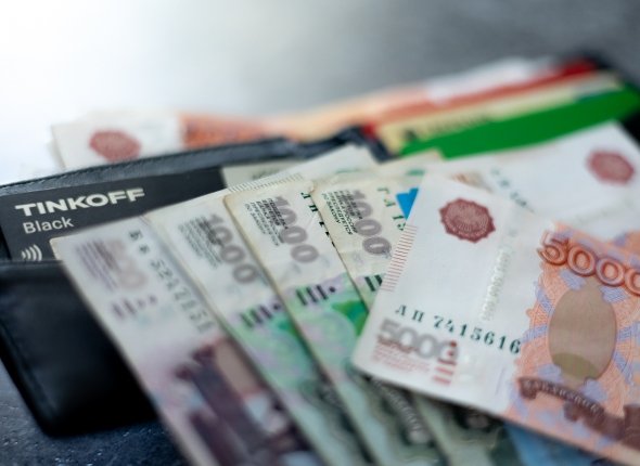 Депутат объяснила почему бюджетникам не дадут 13 ю зарплату На дополнительные выплаты бюджетникам необходимо выделить порядка триллиона рублей Читать подробнее на сайте