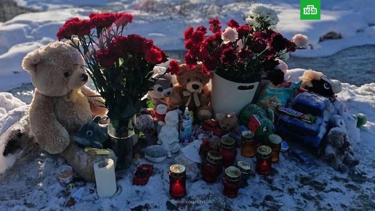 Похороны убитого в Петербурге 9 летнего Паши Тифитулина пройдут завтра 11 февраля рассказал адвокат семьи Никита Сорокин Церемония состоится в 13 00 на Южном кладбище Проститься с погибшим мальчиком смогут все желающие Место прощания рядом с часовней будет охраняться полицией и Росгвардией Подписаться на НТВ Петербург Буст канала