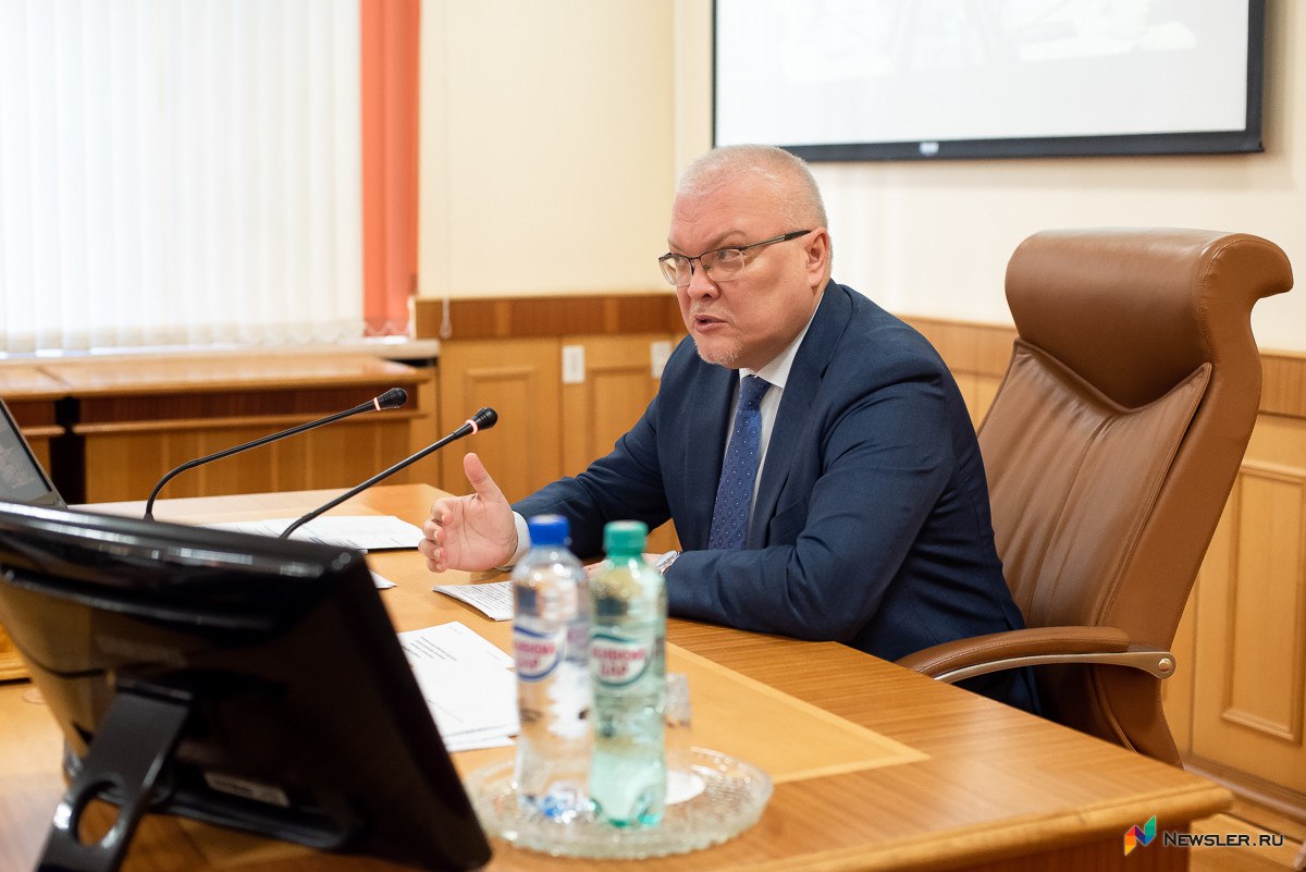 В ходе благотворительного вечера Соколова удалось собрать 18 миллионов    В общей сложности в Кировской области собрали на помощь бойцам 22 миллиона рублей.