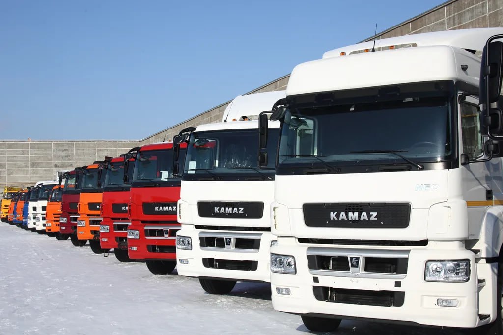 Минпромторг предложил отсрочить оплату утилизационного сбора для крупнейших российских производителей автотехники и прицепов до декабря 2026 года jkinvest news jkinvest