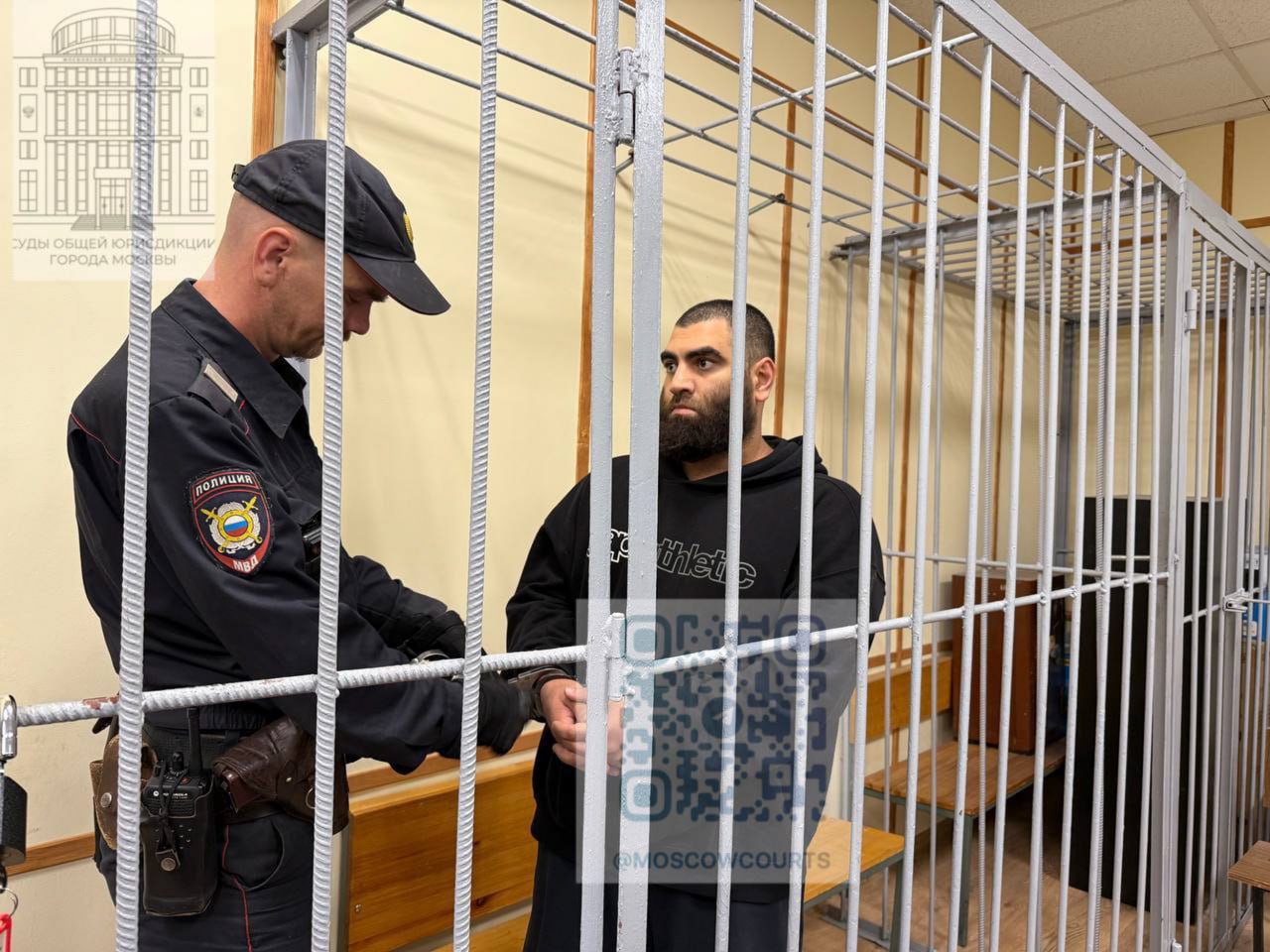 Арсену Маркаряну продлили арест Блогер останется за решеткой как минимум до января 2026 года Таганский районный суд Москвы продлил срок заключения Маркаряна Напомним его обвиняют по статье о реабилитации нацизма Что думаем выпустят в конце концов посадят НЕ МОРГЕНШТЕРН