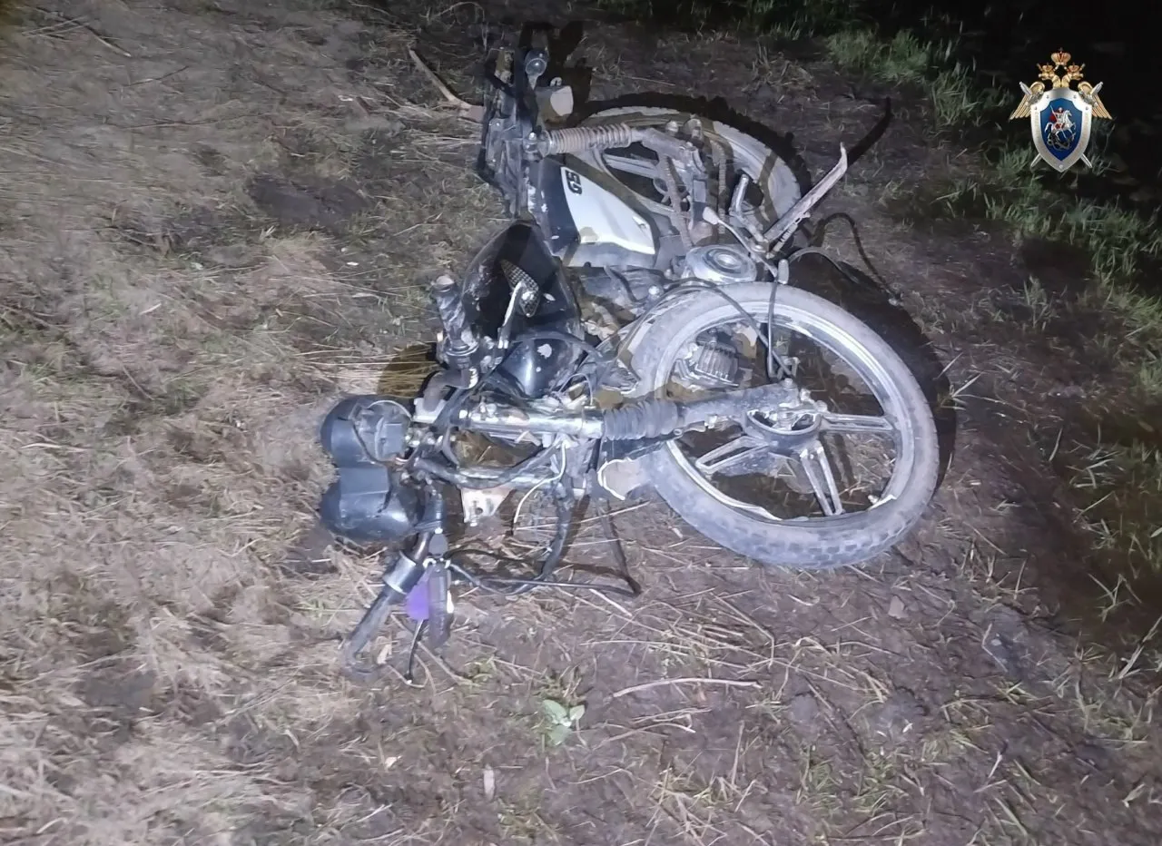 Следком возбудил уголовное дело по факту гибели 15 летнего подростка в ДТП в Крутихинском районе Юноша управляя мотоциклом в состоянии алкогольного опьянения врезался в столб дорожного указателя сообщает пресс служба СУ СКР по Алтайскому краю   www bankfax ru news 166055
