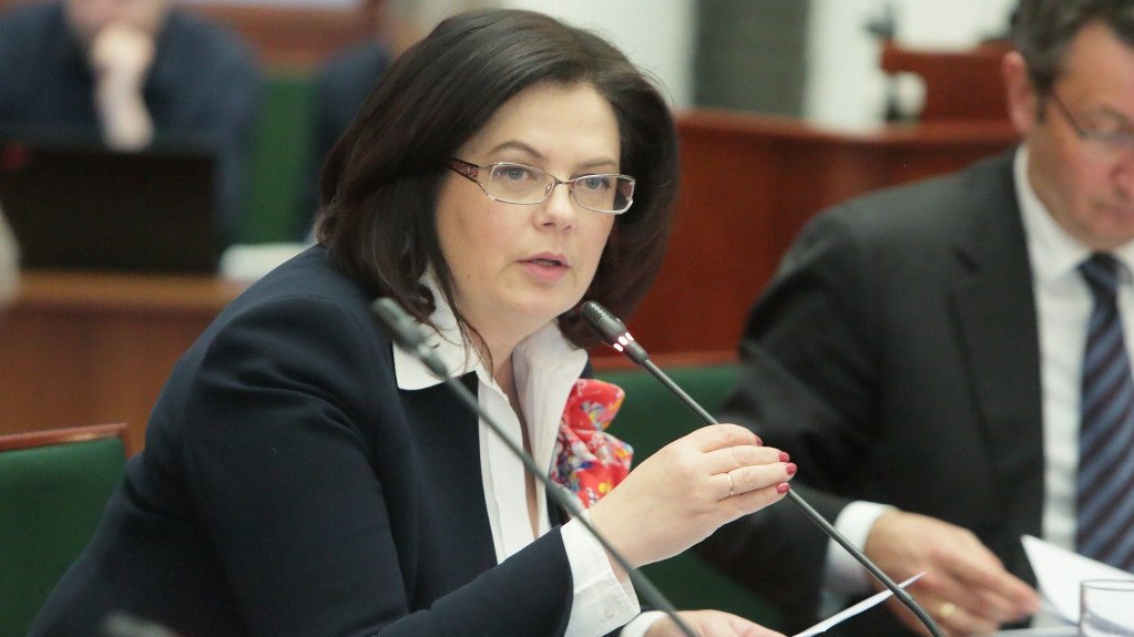 Представитель Торгово промышленной палаты РФ заявила что текущий механизм формирования цен в госзакупках ставит отечественных производителей в заведомо проигрышное положение Она предложила реформировать порядок образования НМЦК Регуляторика