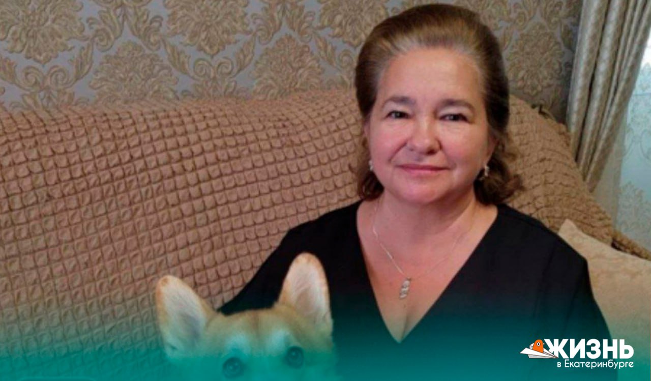 В Среднеуральске с охраной вывели директора школы 31 Елену Калашникову проработавшую там более 40 лет Решение об увольнении подписал мэр Алексей Стасёнок Коллеги и родители встали на защиту директора после случившегося несколько учителей написали заявления об уходе По словам Елены Рудольфовны её пытались склонить к увольнению ещё в 2024 году После отказа в школе начались частые проверки Формальным поводом стало совмещение ею должностей директора и диспетчера по расписанию Попрощаться с коллективом ей не дали Родители учеников собирают подписи под петицией с требованием вернуть директора в школу Подписаться на Жизнь в Екб   Канал в MAX