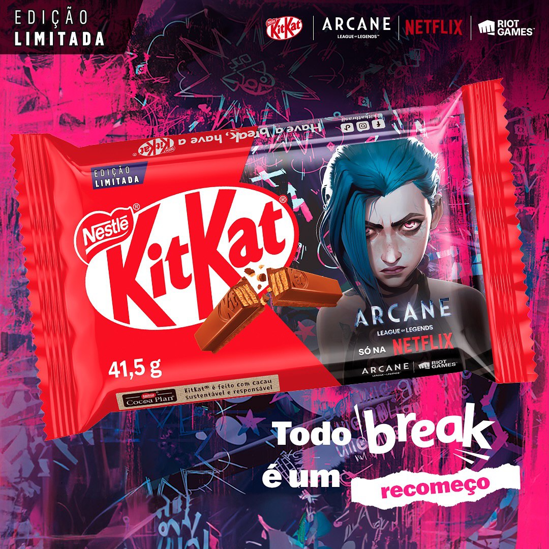 KitKat выпустили серию шоколадок с героями «Arcane». В лимитке есть упаковки с изображениями Джинкс, Кейтлин, Экко, Амбессой и Вай. Уже продаются в Бразилии.  Байеры, надеемся на вас.