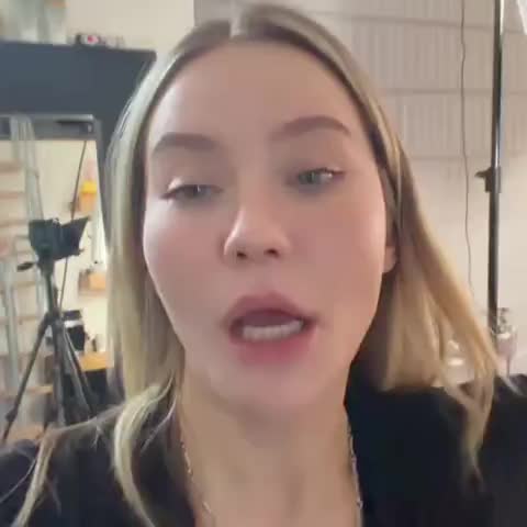 Блогер Катя Конасова успешно протестировала процесс переноса мобильного номера