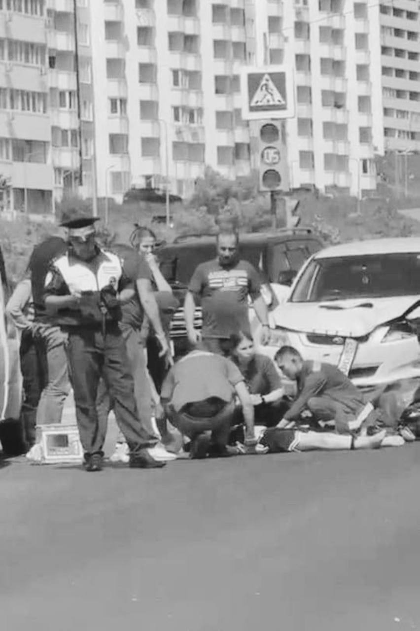 Подросток, попавший в ДТП на Снеговой Пади, скончался в медицинском учреждении. Прокуратура контролирует ход расследования уголовного дела по факту ДТП с участием несовершеннолетнего в районе Снеговой Пади. Расследование уголовного дела осуществляется по ч. 3 ст. 264 УК РФ нарушение лицом, управляющим автомобилем, правил дорожного движения, повлекшее по неосторожности смерть человека .
