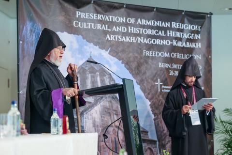 По предложению Его Святейшества Гарегина II, Верховного Патриарха и Католикоса Всех Армян, Всемирный совет церквей ВСЦ и Швейцарская протестантская церковь организовали в Берне, Швейцария, 26–28 мая международную конференцию «Религиозная свобода: сохранение армянского духовного, культурного и исторического наследия в Нагорном Карабахе». Конференция открылась благословением и посланием Католикоса Всех Армян. Его Святейшество выразил признательность Генеральному секретарю Всемирного совета церквей преподобному Джерри Пиллэю, Президенту Швейцарской протестантской церкви преподобной Рите Фамос, членам правления Всемирного совета церквей, организаторам и сторонникам конференции, благодаря усилиям которых проблемы, стоящие перед армянским народом после оккупации Нагорного Карабаха, вновь поднимаются на международной арене. «В XXI веке, который должен был ознаменоваться установлением мира, солидарности и справедливости в жизни народов и государств, мы, к сожалению, являемся свидетелями войн, актов геноцида и этнических чисток, осуществляемых на почве вражды и ненависти, а также предосудительных случаев нарушения религиозной свободы и основных