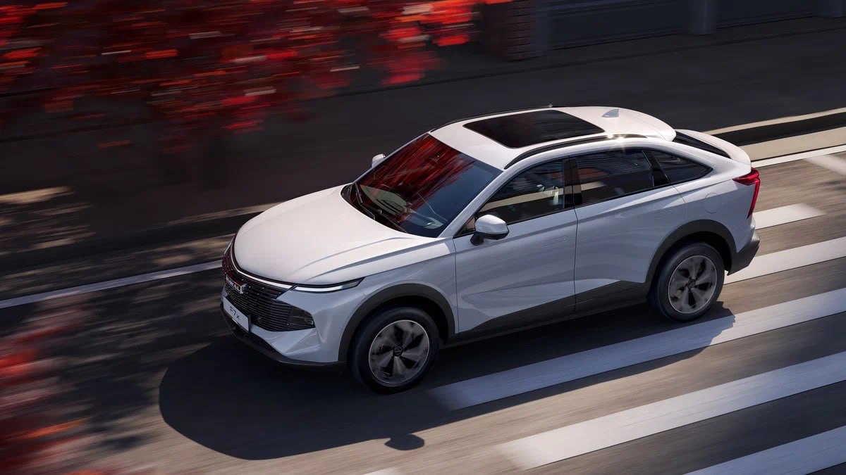 Haval F7 и F7x получат двухлитровый мотор увеличенной мощности Согласно появившемуся в базе Росстандарта ОТТС кроссоверы обзаведутся мотором GW4N20A в двух вариантах мощности 200 и 231 л с Двигатель того же объёма которым F7 и F7x комплектуются в настоящее время развивает 192 силы Есть и другие отличия максимальный крутящий момент составляет 380 Нм против 320 Нм а степень сжатия 11 вместо 12 Для нового мотора как и для актуального допустима работа на бензине АИ 92 Местом его производства указан завод Haval в Тульской области А сколько лошадей в вашей машине около ста 120 150 150 200 200 250 250 Журнал Авто ру online