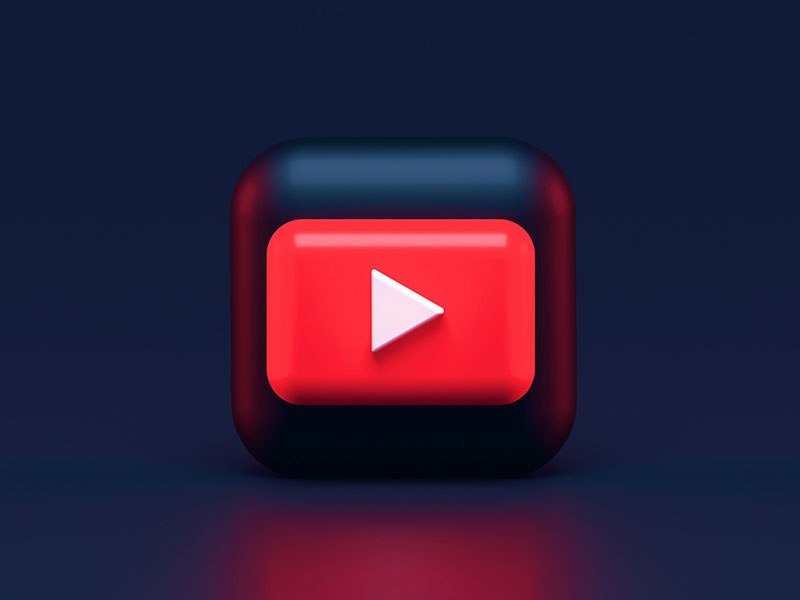 Приложение YouTube больше не поддерживается на старых iPhone и iPad В видеохостинге YouTube обновили мобильное приложение для iOS до версии 20.22.1, которое требует установку iOS 16 или более поздней версии. Это означает, что старые модели iPhone, такие как 6s, 7 и SE первого поколения, а также некоторые iPad, больше не смогут запускать обновлённое приложение. Подробности можно найти в MacRumors. Пользователи могут продолжить доступ к YouTube через веб-браузер, однако функциональность будет ограничена. Источник изображения: Alexander Shatov/unsplash.com