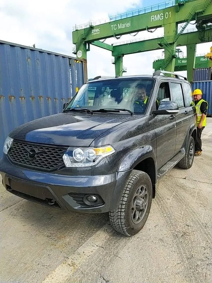 Россия не отказывается от запуска автопроизводства на Кубе сообщили в Минпромторге Планы по запуску автопроизводства на Кубе будут реализованы после нормализации энергоснабжения на острове Сборка автомобилей УАЗ на Кубе началась в апреле 2025 года но была приостановлена в конце марта 2026 года из за перебоев с электроэнергией Подписаться на chpulsk Мы в MAX