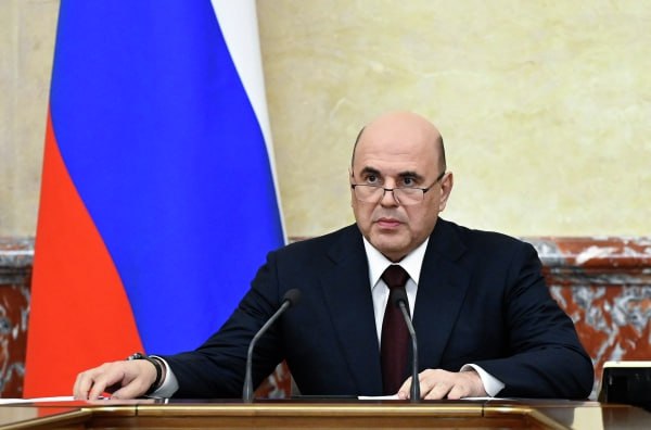Михаил Мишустин сообщил о цифровизации более 80 финансовых услуг Премьер министр подчеркнул что национальная платёжная система функционирует стабильно и расширяется Также в видеообращении к участникам Московского финансового форума глава кабмина отметил что жители страны уже заключили свыше шести миллионов договоров долгосрочных сбережений это существенно больше плановых показателей Объём привлечённых средств составил около 450 миллиардов рублей сообщил Мишустин Премьер напомнил что с октября открывать такие договоры можно будет через портал Госуслуги Подпишись на Говорит Москва