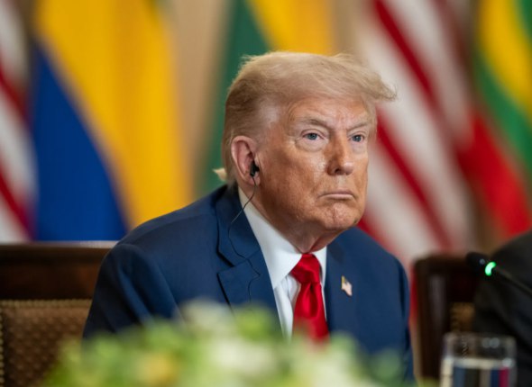 Россияне стали хуже относиться к Трампу Разочарование растет доля россиян поддерживающих Трампа упала до 18 Читать подробнее на сайте