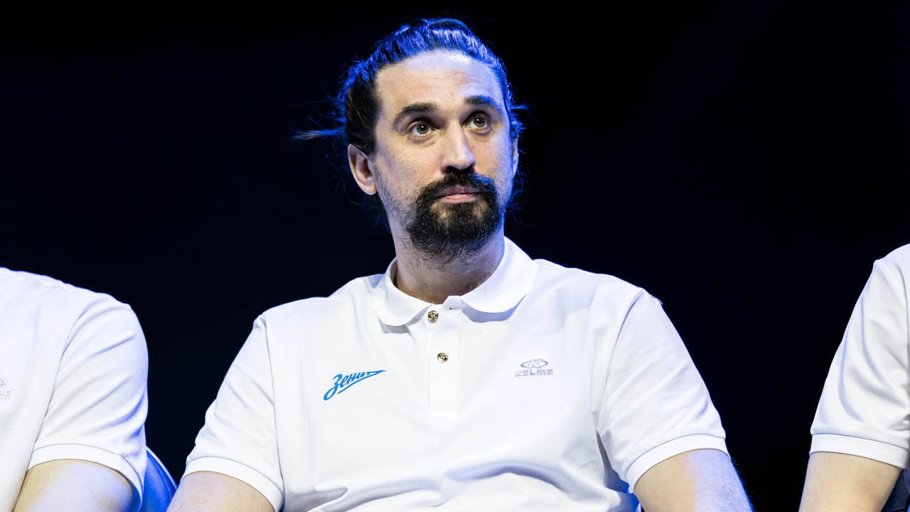 Шведский договор сработается ли Перасович в УНИКСе со звездой российского баскетбола Казанский УНИКС подписал контракт с защитником Алексеем Шведом Соглашение с баскетболистом рассчитано на два месяца Для чего этот трансфер УНИКСу и сумеет ли Швед влиться в систему Велимира Перасовича в материале ТИ Спорта Читать полностью