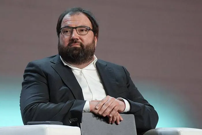 Глава Министерства цифрового развития России Шадаев сообщил что к 2030 году доступ к LTE связи будет обеспечен во всех населённых пунктах страны