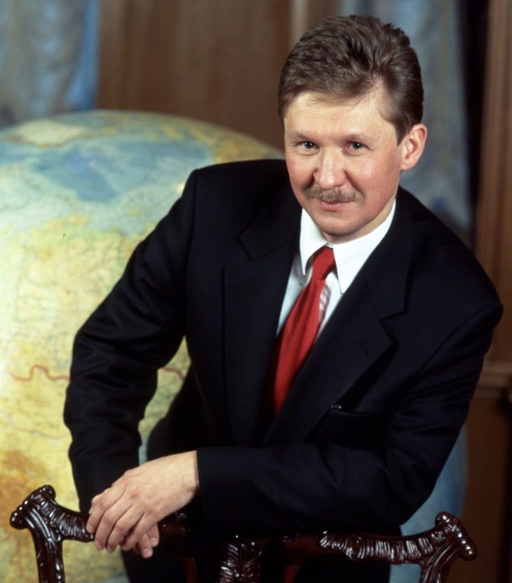 Совет директоров Газпрома продлил полномочия Алексея Миллера на 5 лет Он занимает пост главы компании с 2001 года bankoffo