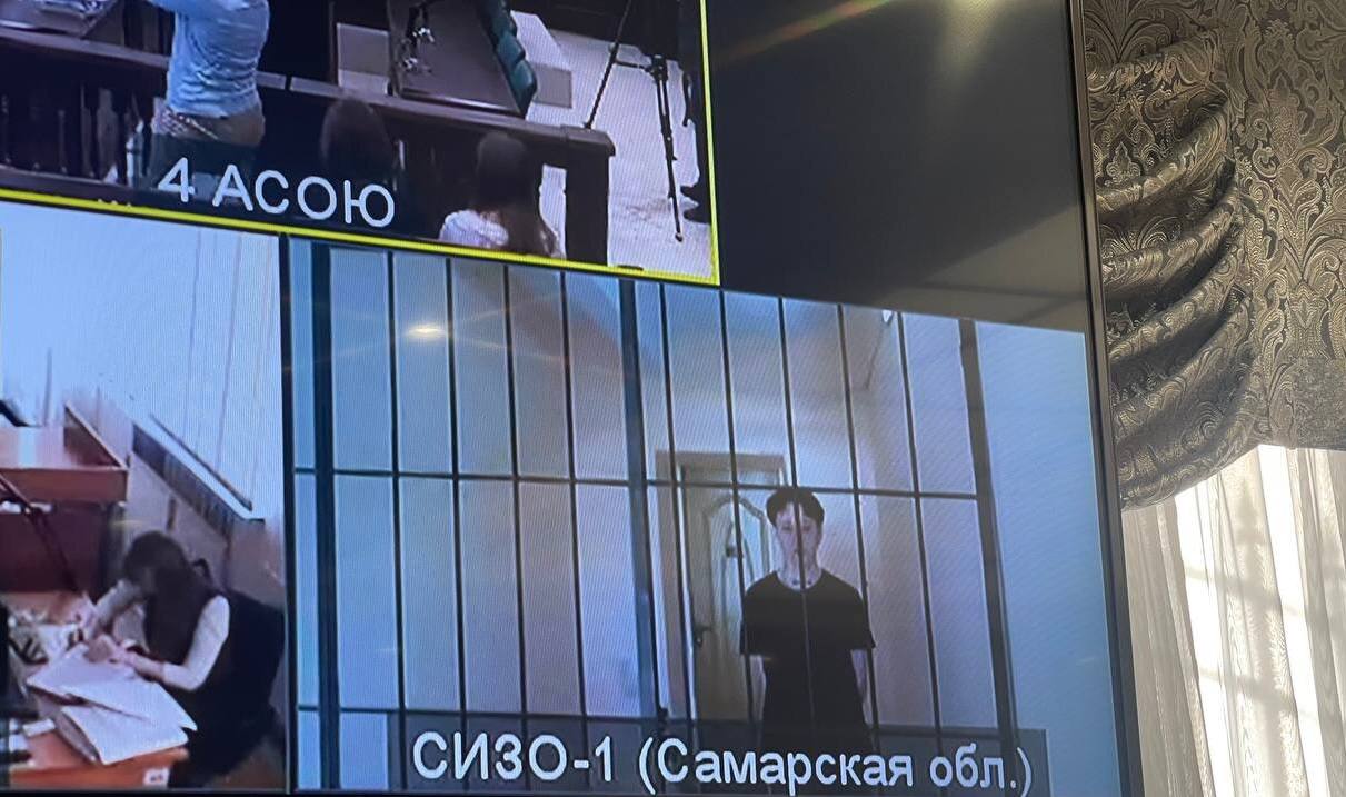 Суд в Нижнем Новгороде оставил в силе приговор певцу Шарлоту внесен в РФ в перечень террористов и экстремистов за реабилитацию нацизма и оскорбление чувств верующих.