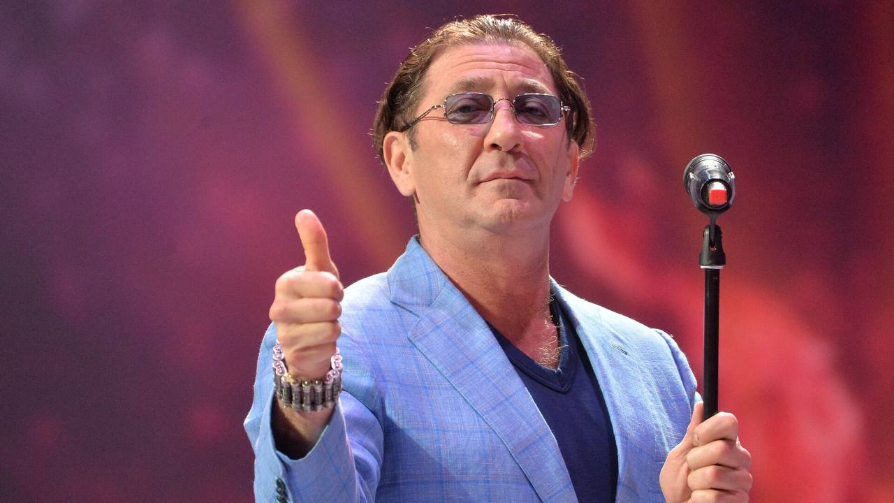 Григорий Лепс награжден орденом Дружбы указ Путина Также указом Путин наградил певицу Ларису Долину орденом За заслуги перед отечеством IV степени Гуд Афтенун Новости