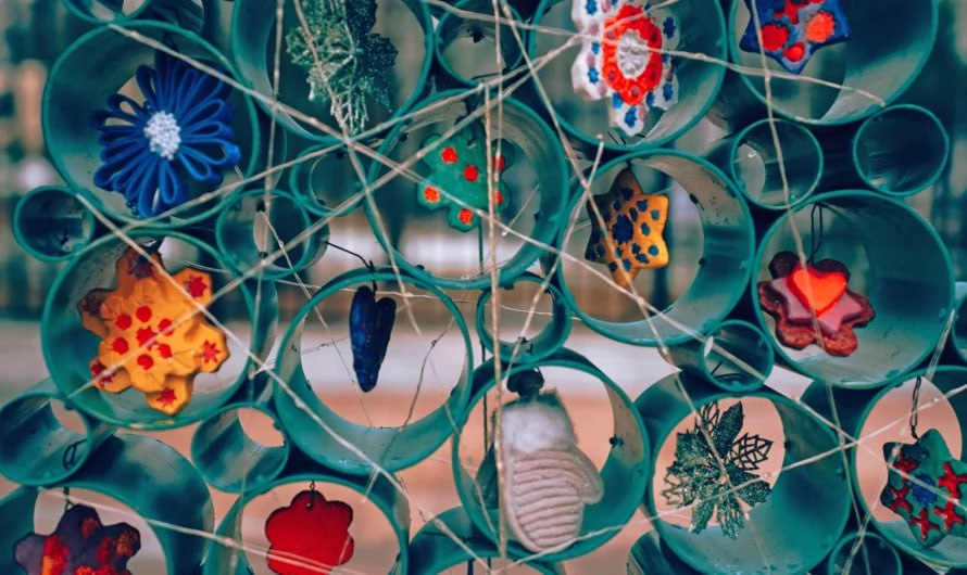 Чем тулякам заняться на новогодних праздниках Афиша Мы собрали афишу с праздничными мероприятиями чтобы каникулы прошли с пользой и каждый смог найти развлечения с душой Основной локацией для празднования по традиции станет исторический центр площадь Ленина Крестовоздвиженская площадь и улица Металлистов Казанская набережная а также парки музеи и другие городские пространства ПОДРОБНЕЕ