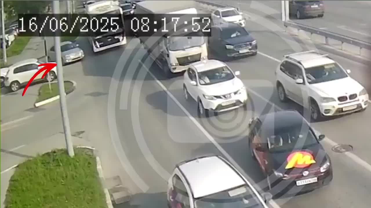 Пьяные водители катафалка и грузовика стали причиной ДТП в Башкирии и Екатеринбурге