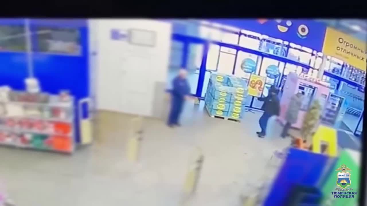 Предприниматель из Тюмени украл продукты из гипермаркетов