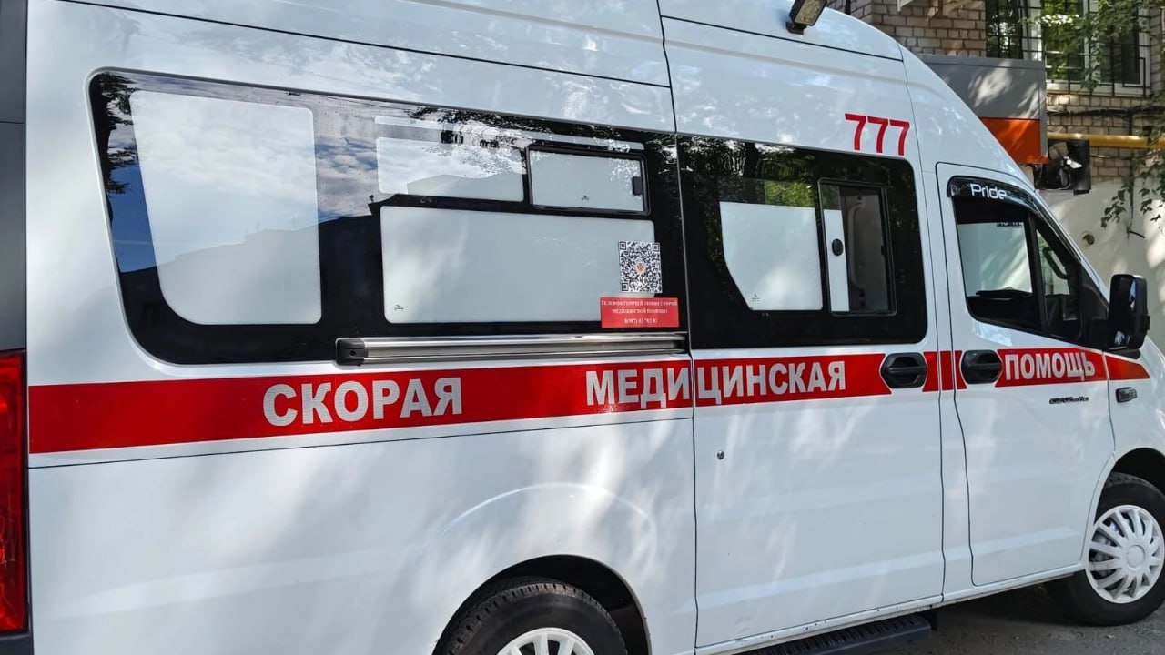 В Башкирии подростки получили ожоги от пороха  В деревне Бриштамак Белорецкого района подростки поджигали порох. Вспыхнула одежда — у двух мальчиков ожоги лица, у одного также пострадали глаза. Их госпитализировали в ожоговый центр, состояние средней тяжести.  В тот же день в Чишминском районе машина слетела в кювет. Пострадали женщина-водитель и двое подростков. Женщину эвакуировали в тяжёлом состоянии в РКБ Уфы, один подросток госпитализирован, второй лечится дома.