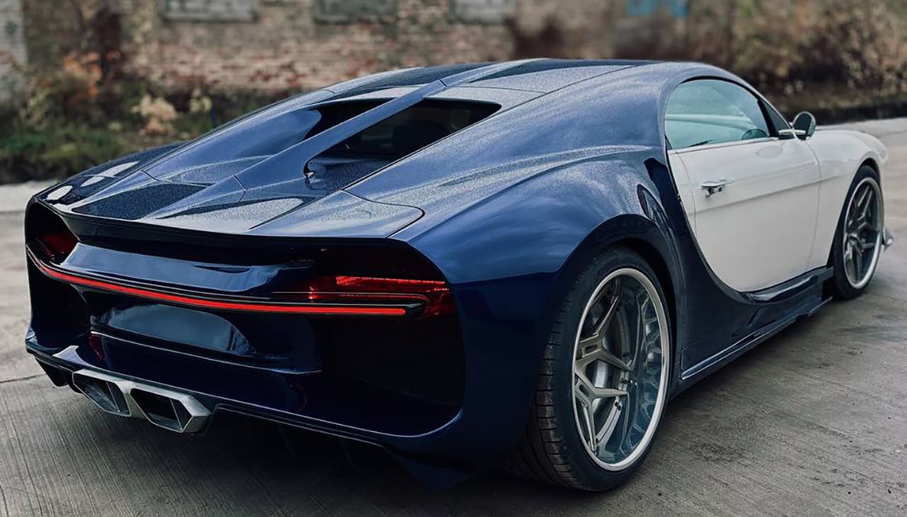 В Белоруссии создали Волгатти. Это кастомный гибрид BMW, Bugatti и ГАЗ-2, который выглядит как официальная модель. Так бы выглядели суперкары из СССР