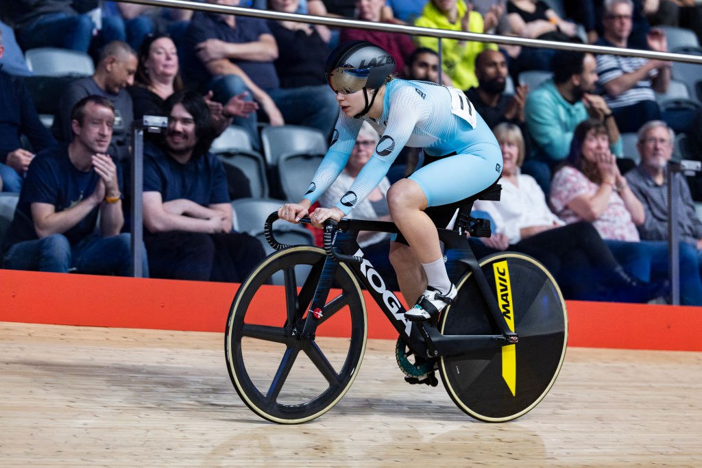 Десять россиян выступят на ЧЕ по велоспорту на треке в Конье Соревнования пройдут с 1 по 5 февраля   В темповых видах программы выступят Лев Гонов Илья Савекин Егор Игошев Валерия Валгонен в спринтерских дисциплинах Никита Кирильцев Никита Калачник Игорь Гирилович Яна Бурлакова Алина Лысенко Екатерина Евланова рассказал Матч ТВ главный тренер сборной России по велоспорту на треке Андрей Кубеев news matchtv Sam Mellish Getty Images