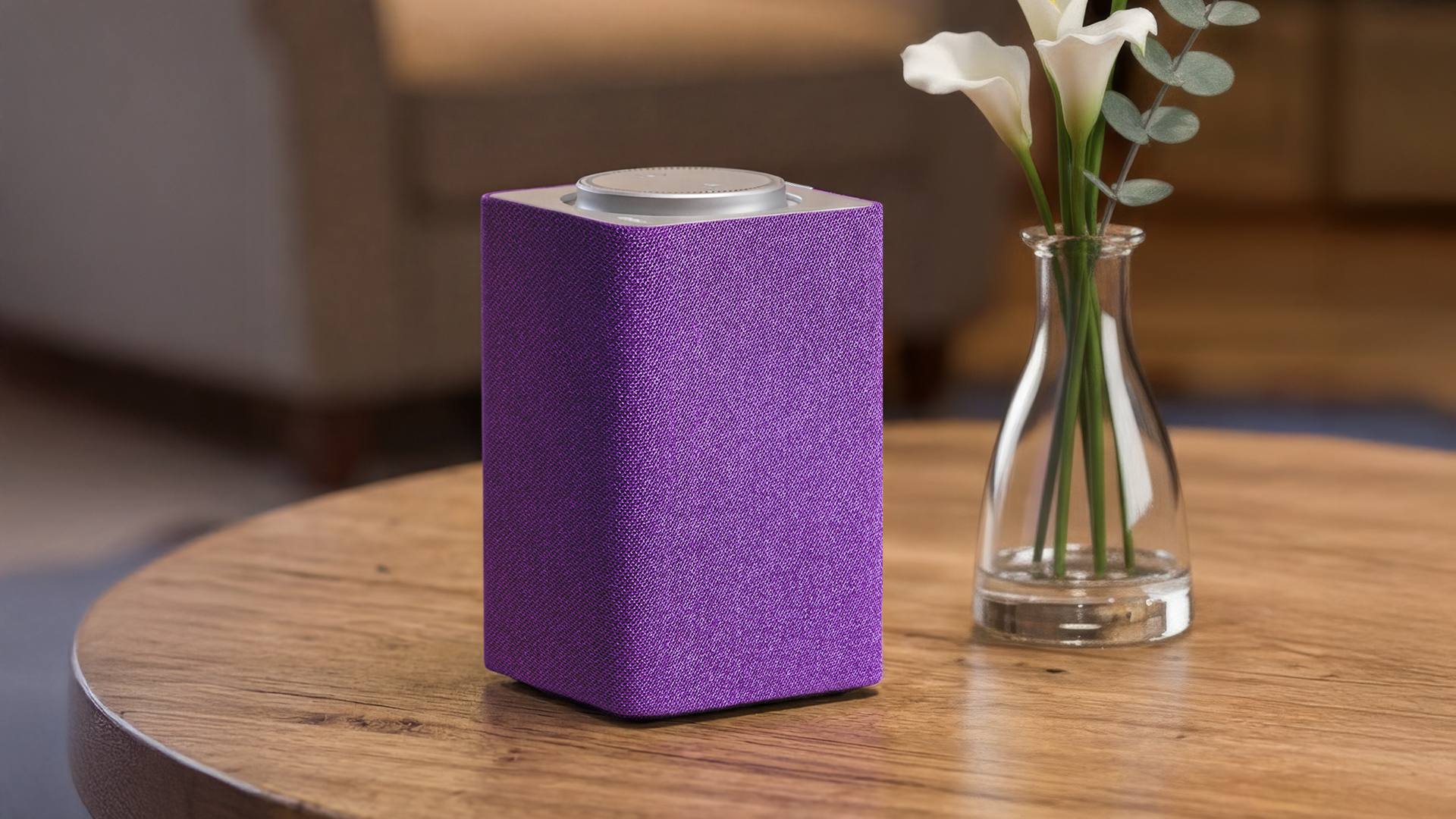 Яндекс Станция первого поколения переходит в категорию архивных устройств Компания сообщила что вычислительные возможности Станции первого поколения не позволяют развивать её функциональность наравне с другими умными колонками Именно поэтому с 15 марта она перейдет в категорию архивных устройств Теперь Яндекс Станция может получить статус архивной если с момента старта продаж прошло не менее пяти лет а технические возможности устройства больше не позволяют расширять его функциональность Колонка продолжит работать и получать патчи безопасности в штатном режиме однако без поддержки новых функций