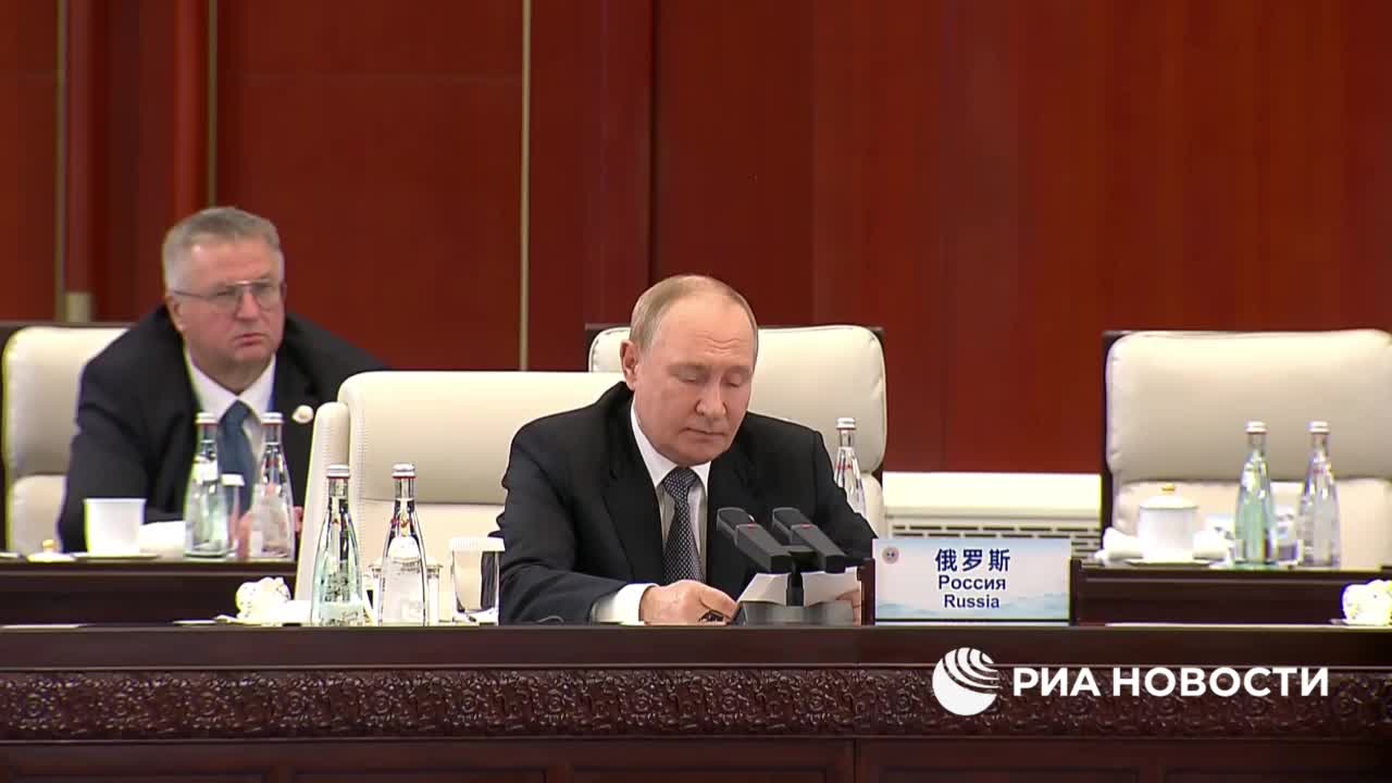 Путин анонсировал расширение использования национальных валют в торговле стран ШОС
