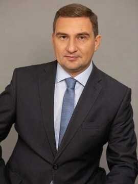 Столичный суд отправил под домашний арест главу Звездного городка Евгения Баришевского Его обвиняют в получении взятки Подробности дела следствие и суд не раскрывают Подпишись на Агентство Москва