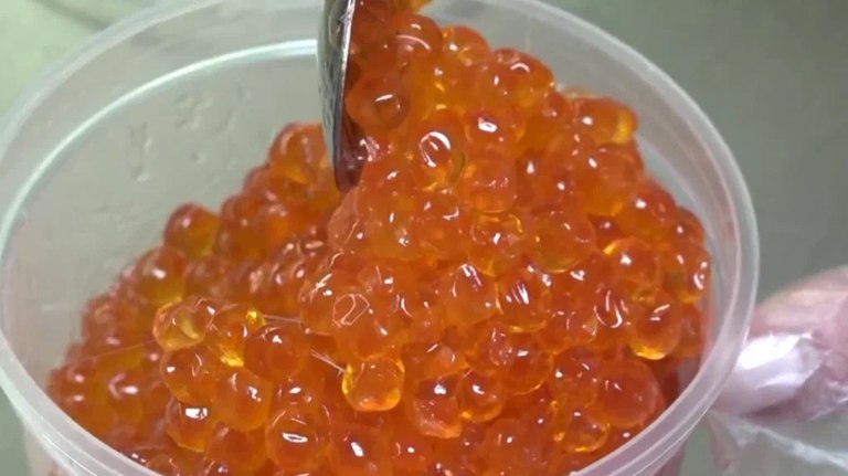 Бутерброд с икрой на Брянщине обходится в 168 рублей   guberniya tv obshhestvo 324675 Полный набор продуктов для приготовления партии бутербродов банка икры пачка масла и хлеб выходит в сумму около 3355 рублей ƃℾ подписаться прислать новость