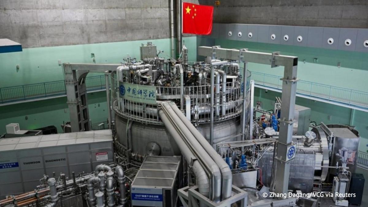 Китай запустит искусственное солнце в 2027 году сообщила официальный представитель МИД КНР Мао Нин Термоядерная установка BEST может стать первой в мире подобной установкой генерирующей электроэнергию   Подпишись на ТАСС Наука