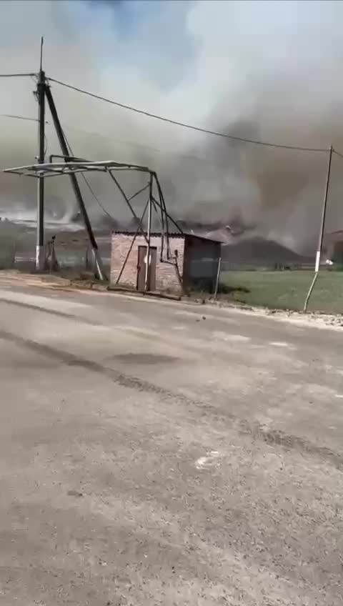 Масштабный пожар в районе комратского винзавода