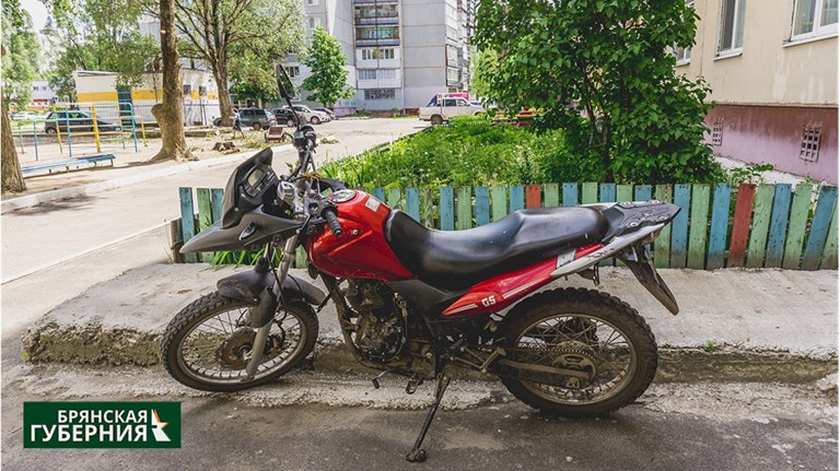 В Злынке 32-летний мотоциклист протаранил забор частного дома Мужчину госпитализировали с травмами различной степени тяжести. ƃℾ подписаться прислать новость