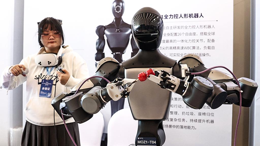 Больше половины промышленных компаний в России покупает китайских роботов Но индустрия готова инвестировать и в российскую робототехнику при развитии нужных технологий Ведомости новости iphonesru