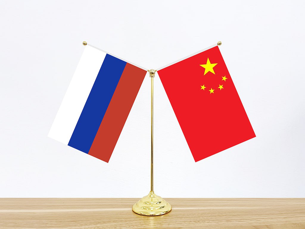 По приглашению полномочного представителя президента РФ в российском Приволжском федеральном округе Игоря Комарова и вице-премьера РФ, полпреда президента РФ в российском Дальневосточном округе Юрия Трутнева Чжан Гоцин посетит Россию с 19 по 22 мая. Вице-премьер Госсовета КНР примет участие в 5-м заседании китайско-российского Совета межрегионального сотрудничества в формате «Янцзы-Волга» и во встрече сопредседателей Межправительственной китайско-российской комиссии по сотрудничеству и развитию Северо-Востока Китая и российского Дальнего Востока. Ожидается углубление регионального партнёрства и новые шаги в двустороннем сотрудничестве.
