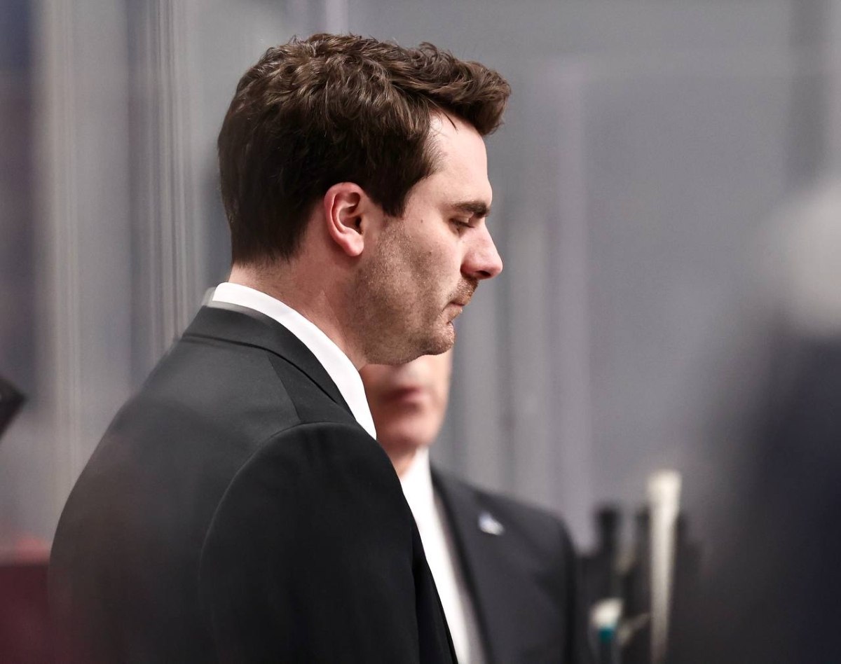 Команду Трактор покинул исполняющий обязанности главного тренера Рафаэль Рише   gubernia74 ru articles sport 1137467 Хоккейный клуб Трактор объявил о завершении работы с исполняющим обязанности главного тренера Рафаэлем Рише 31 летний канадский специалист вошел в тренерский штаб Трактора перед сезоном 2024 2025 и помог команде завоевать серебряные медали чемпионата КХЛ После ухода бывшего главного тренера Бенуа Гру в ноябре 2025 года Рафаэль Рише был назначен исполняющим обязанности главного тренера Однако под его руководством команда одержала лишь две победы в восьми встречах   t me chgub