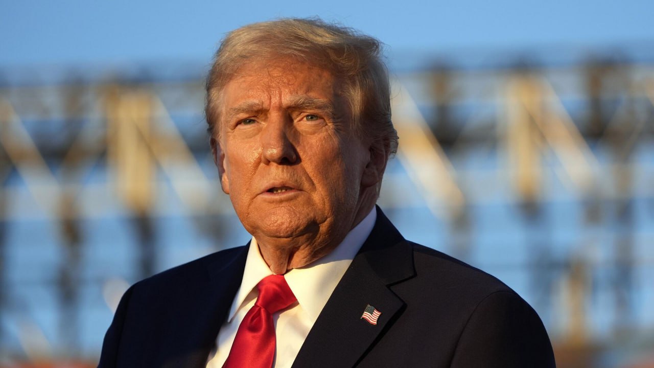 Трамп заявил, что из-за украинского конфликта не смог бы спать под камерами на пляже, как это делал его предшественник Байден