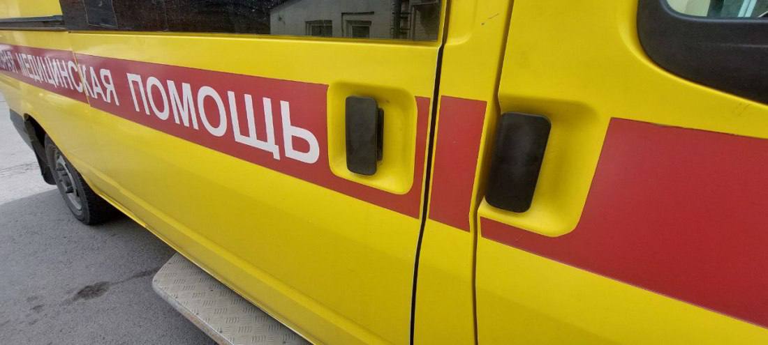 ВФУ ранили трех жителей села Константиновка Среди пострадавших — двое детей. «В результате террористической атаки по селу Константиновка Пологовского округа пострадали три человека, из них двое детей. Один ребенок в тяжелом состоянии», — сообщил губернатор Запорожской области Евгений Балицкий. Раненым оказывают медицинскую помощь. Новое.Медиа в Запорожье