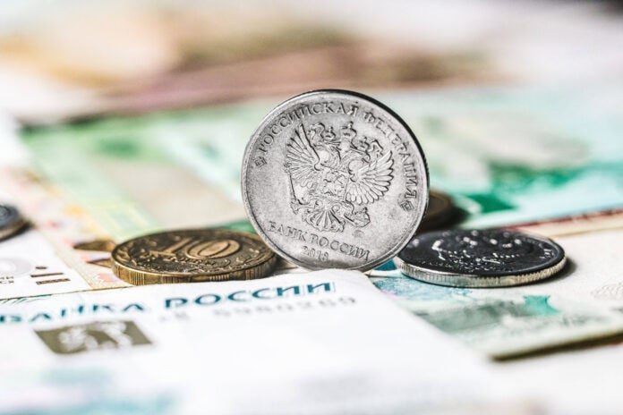 Средняя пенсия в России выросла до 23 5 тыс рублей Средний размер пенсионного обеспечения в стране по данным Соцфонда России СФР в декабре 2025 года достиг 23 538 рублей За год показатель вырос на 2 4 тысячи рублей Подробнее читайте по ссылке Фото IMAGO Silas Stein yk24 ru в MAX Telegram ВК VK Видео