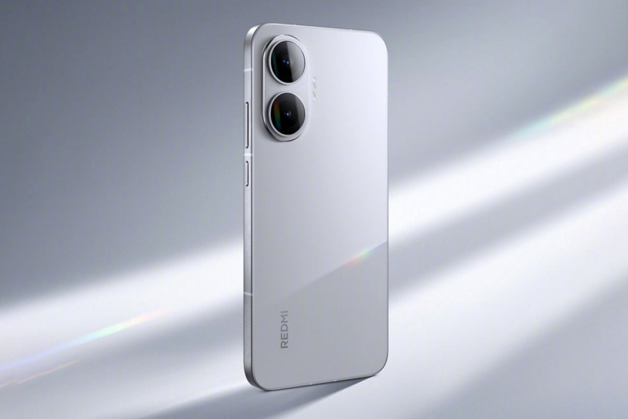 ГАДЖЕТЫ XIAOMI ГОТОВИТ К ВЫХОДУ СМАРТФОН С ЧРЕЗВЫЧАЙНО ВЫСОКОЙ ЕМКОСТЬЮ БАТАРЕИ Компания Xiaomi ведет разработку смартфона с рекордной емкостью аккумулятора 9000 мАч Согласно данным авторитетного инсайдера Digital Chat Station DCS из Китая устройство также получит поддержку быстрой зарядки мощностью 100 Вт По неподтвержденной информации производитель параллельно тестирует прототип с батареей на 10 000 мАч Некоторые источники предполагают что новинкой может стать модель Redmi Turbo 5 однако ранее появлялись данные о ее оснащении аккумулятором на 7500 мАч Эксперты выражают сомнения в глобальной доступности устройства с такой емкостью батареи В последнее время китайские производители часто уменьшают емкость аккумуляторов в международных версиях смартфонов используя менее емкие элементы для рынков Европы и других регионов Сколько будет стоить новое устройство Xiaomi неизвестно Однако предыдущее поколение данной серии Redmi Turbo 4 с аккумулятором емкостью 6550 мАч стартовало с ценником 2000 юаней примерно 22 5 тыс руб по курсу на 2 ноября 2025 года Газета Ru ФОТО Xiaomi авроармедиа гаджеты Информационная экосистема АВРОРА МЕДИА МЕДИА НОВОСТИ РЕГИОН ЛАЙФ СПОРТ ГЕРЛЗ ХАЙТЕК ПЕРСОНЫ РЕЛАКС МОЛОДОСТЬ LIVE АВРОРА МЕДИА YOUTUBE RUTUBE