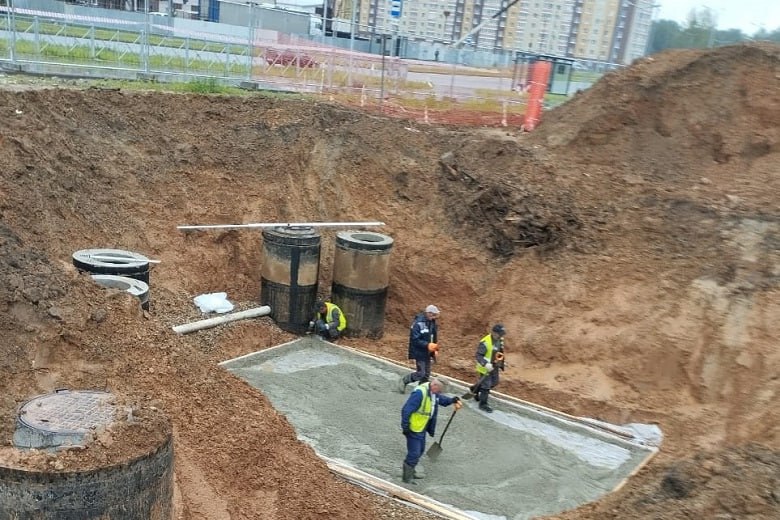 В Зашекснинском районе Череповца приступили ко второму этапу важнейшего инфраструктурного проекта — строительству новой теплотрассы.   Проект реализуется при финансовой поддержке города и области в рамках региональной программы развития топливно-энергетического комплекса и коммунальной инфраструктуры.