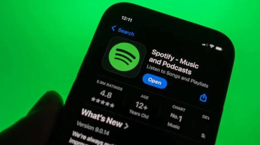 Spotify взломали из сервиса выкачали весь музыкальный каталог Хакеры заявляют что выкачали около 860 миллионов треков фактически всё что есть в Spotify Общий объём архива оценивают примерно в 300 ТБ Подписаться Написать нам