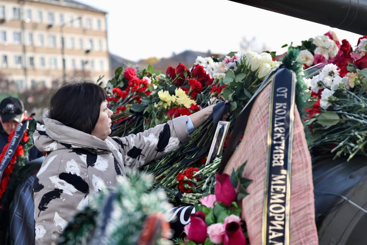 В Копейске отменили режим чрезвычайной ситуации   gubernia74 ru articles society 1136648 В администрации города отметили что режим ЧС отменили в связи с ликвидацией очага техногенного пожара завершением аварийно спасательных и других неотложных работ по ликвидации чрезвычайной ситуации Соответствующее решение сегодня 30 октября приняла комиссия по ЧС   t me chgub